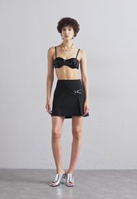 MOSCHINO CIABATTA - Korolliset pistokkaat - argento