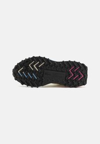Lacoste ELITE ACTIVE  - Joggesko - off white/navy