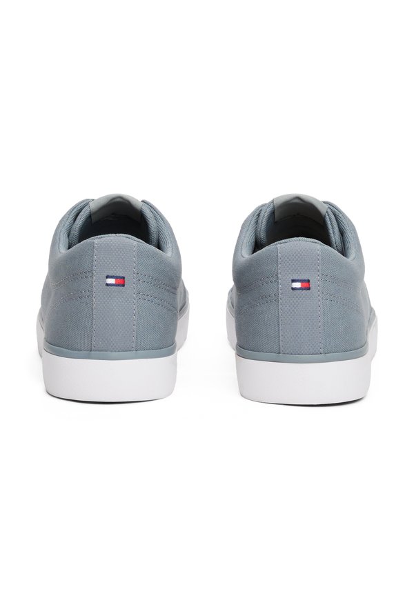 LOW CORE - Trainers2