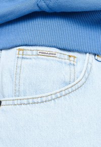 Pegador DAULE BAGGY WORKWEAR - Vaqueros baggy - washed cold blue