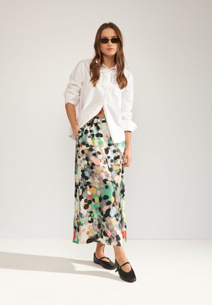 Nümph NUNORI SKIRT - Maxinederdele - absinthe green