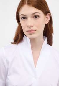 Eterna SATIN SHIRT - REGULAR FIT - Skjortebluser - weiß