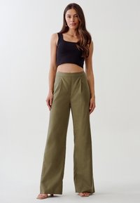 TUSSAH DREW TROUSERS - Hlače - khaki