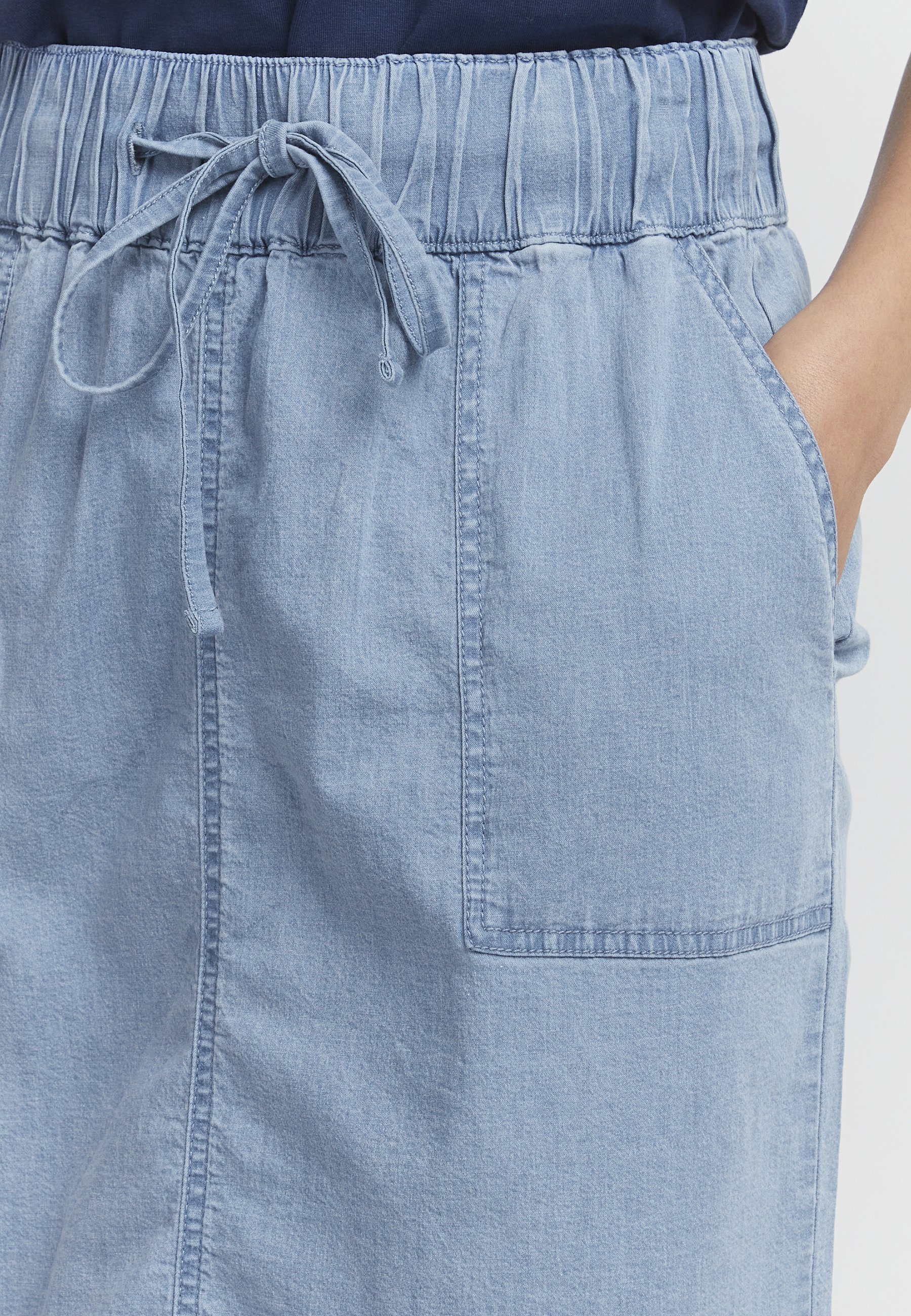 Oxmo OXLILLE - Denim skirt - light blue 