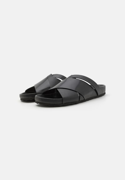 Pierre Hardy ALPHA - Natikače - black