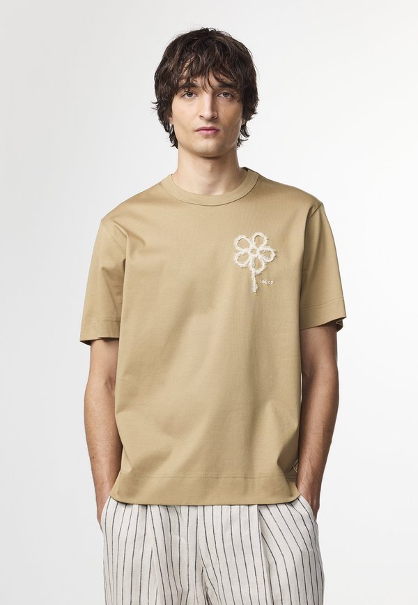 PEDRO EMB  - T-Shirt print - camel