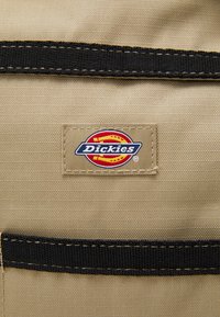 Dickies ASHVILLE ROLL TOP BACKPACK UNISEX - Hátizsák - khaki