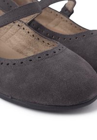 Pisamonas HEBILLA FINA Y PICADO - Dětské boty - gris