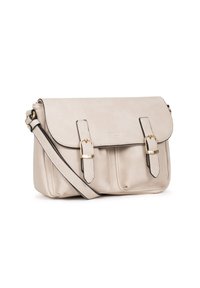 Borsa a tracolla in finta pelle beige con chiusura a pattina, fibbie dorate e bordi neri a contrasto; presenta due tasche esterne.