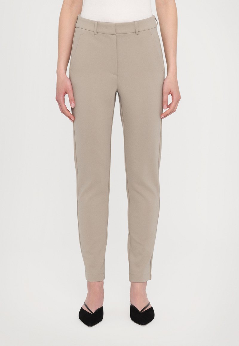 MM EFFETTO - Trousers - sand
