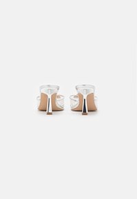 Steve Madden LUCENT - Mules de salto - clear silver