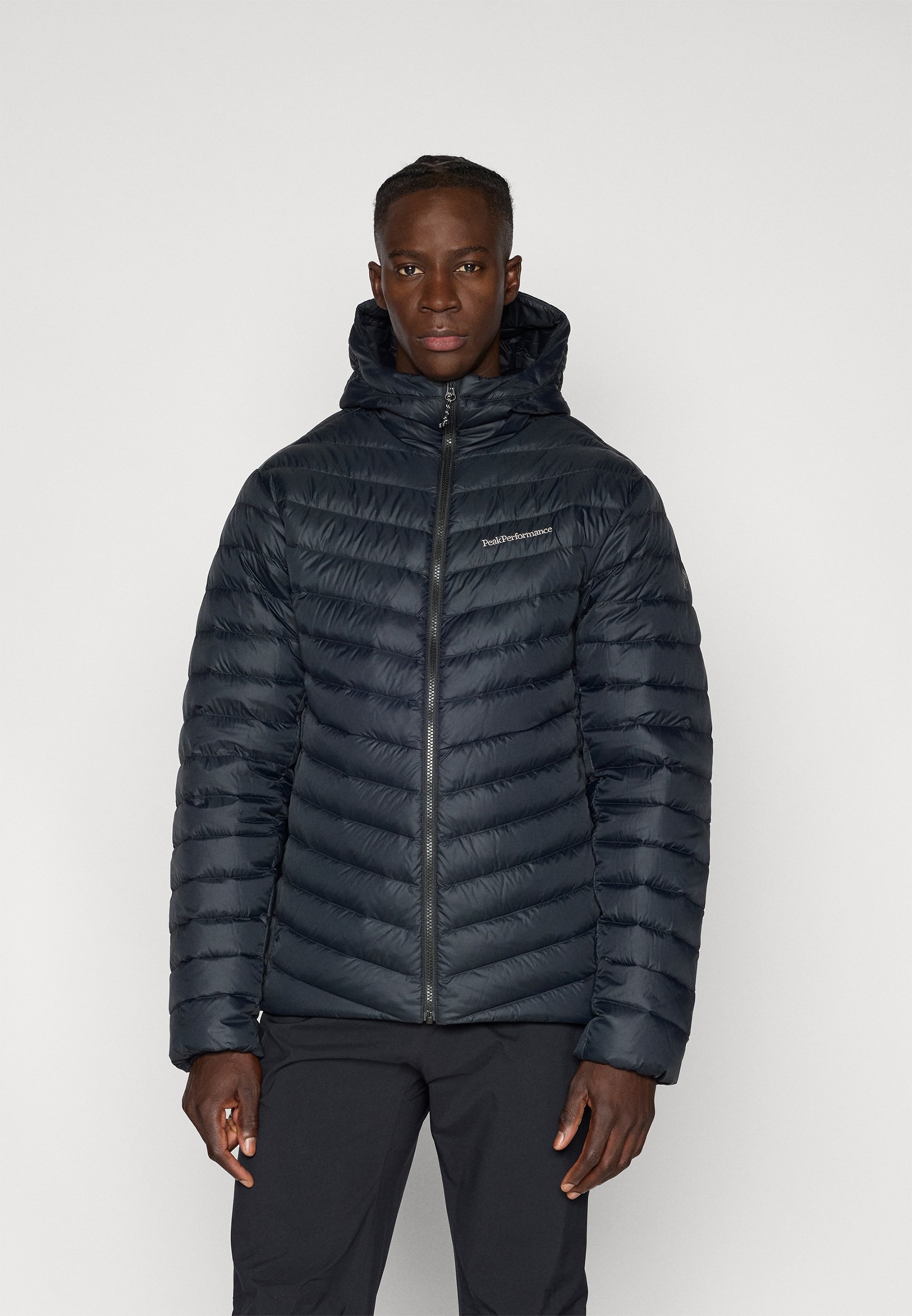 Peak Performance FROST HOOD JACKET - Jachetă cu puf - black/negru