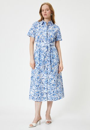 Koton SHORT SLEEVE MIDI FLORAL - Skjortekjole - light blue