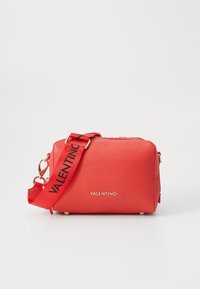 PATTIE - Taška cez plece - corallo