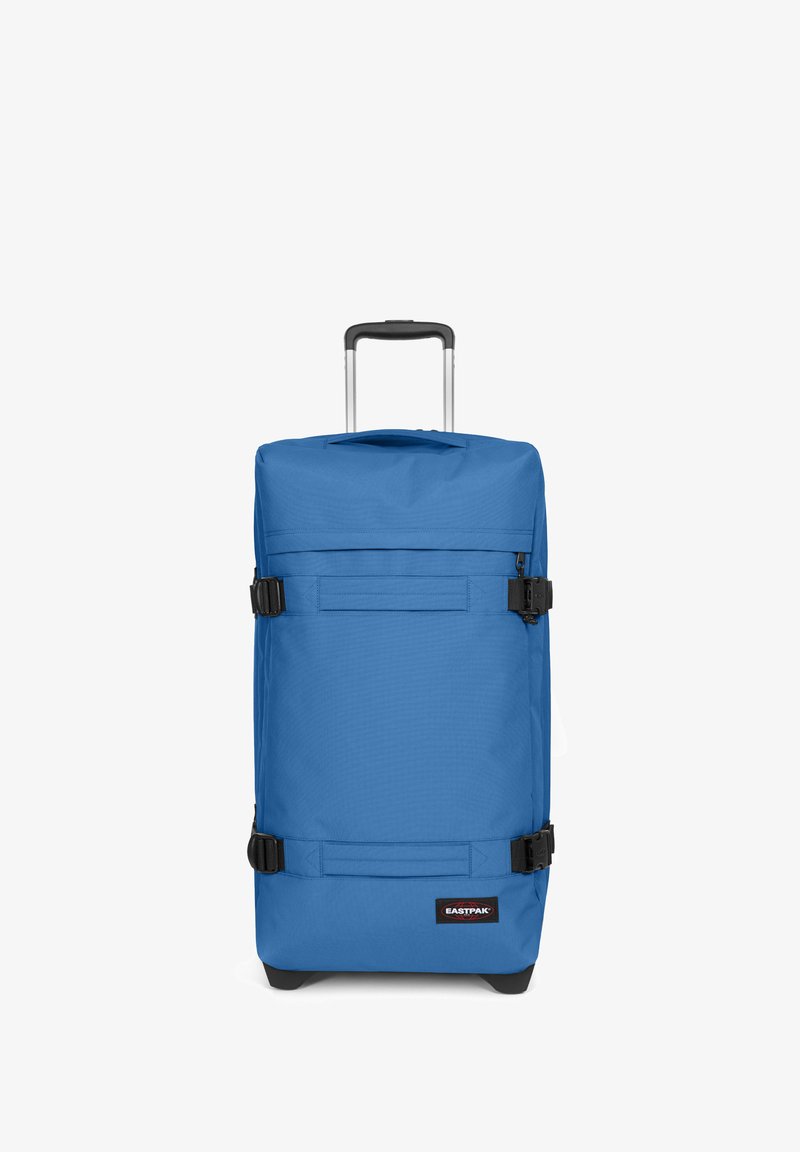 Modrý válcový cestovní kufr se strukturovaným povrchem, černými prvky, bočními popruhy a výsuvnou rukojetí pro snadné přenášení.