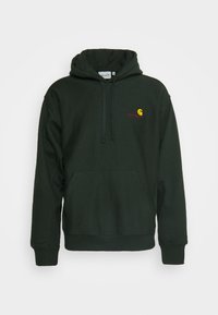 Felpa verde scuro con tasca kangaroo frontale, cappuccio regolabile con cordoncino e un piccolo logo rosso e giallo sul lato sinistro del petto. Tessuto misto cotone.