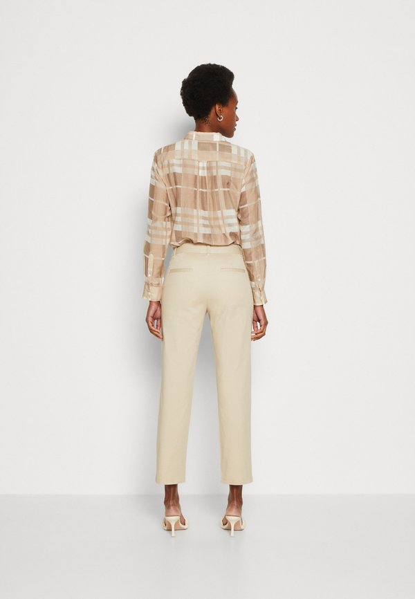 SLIM - Chinos - dry sand3