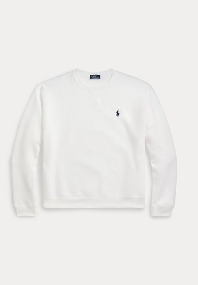 Valge pika varrukaga ümar-kaelusega dressipluus soonikkoes varrukate ja äärega, millel on vasakul rinnal väike tumesinine polo mängija logo.