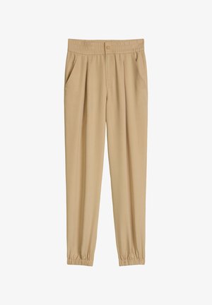Beige elastische taillebroek met zijzakken, voorste knoopsluiting, plooien en elastische boorden aan de broekspijpen.
