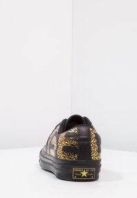 Converse Tenisky - black