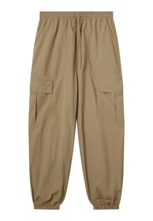 TAN cargobroek met een elastische tailleband, trekkoord en geribbelde boorden. Bevat twee zijzakken en twee voorkant cargozakken. Gladde textuur.