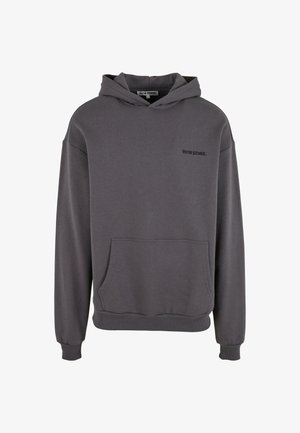 Sötét szürke kapucnis pulóver puha anyagból, elől zsebbel, bordás mandzsettákkal és kis hímezett logóval a bal mellen.