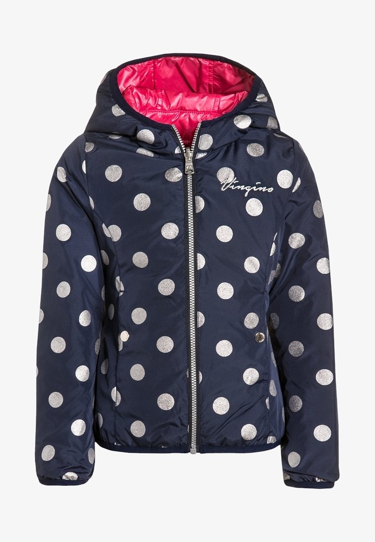 Veste matelassée bleu marine avec grands pois argentés, fermeture éclair à l'avant et doublure rose. Comprend une capuche et des poignets élastiqués pour un ajustement confortable.