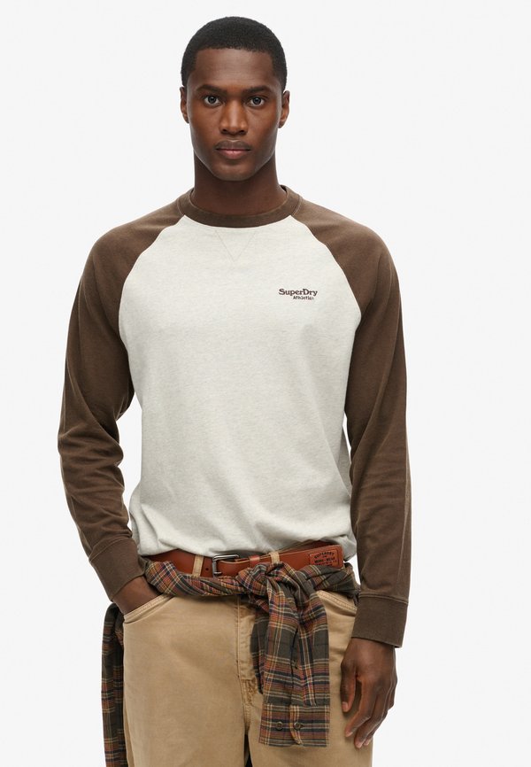 ESSENTIAL LOGO - Langarmshirt