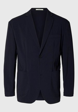 Blazer bleu marine à un bouton avec revers crantés, deux poches plaquées inférieures et une poche poitrine, présenté sur un fond uni.