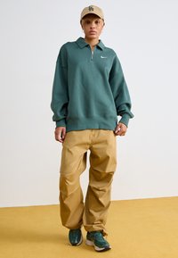 Nike Sportswear Φούτερ - vintage green/sail