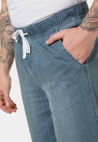 JP1880 Shorts vaqueros - hell bleached