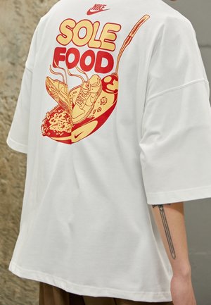 T-shirt med print - white