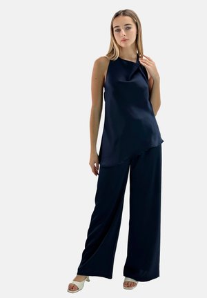 LANGESSET  - Blouse - blau
