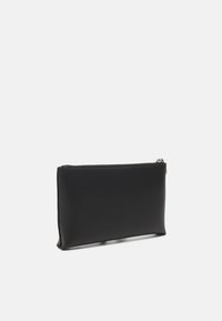 Calvin Klein Jeans MAKE UP BAG D RING KEYFOB SET - Kosmetyczka