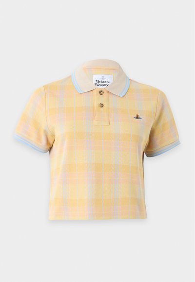 Polo à manches courtes à carreaux jaune et pastel avec col beige, bordure bleue, deux boutons et petit logo brodé sur la poitrine.