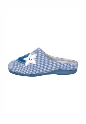 Zapato tipo slip-on azul tejido con una superficie texturizada, que presenta un aplicador de estrella de felpa en la parte superior y una suela de goma azul sólida.