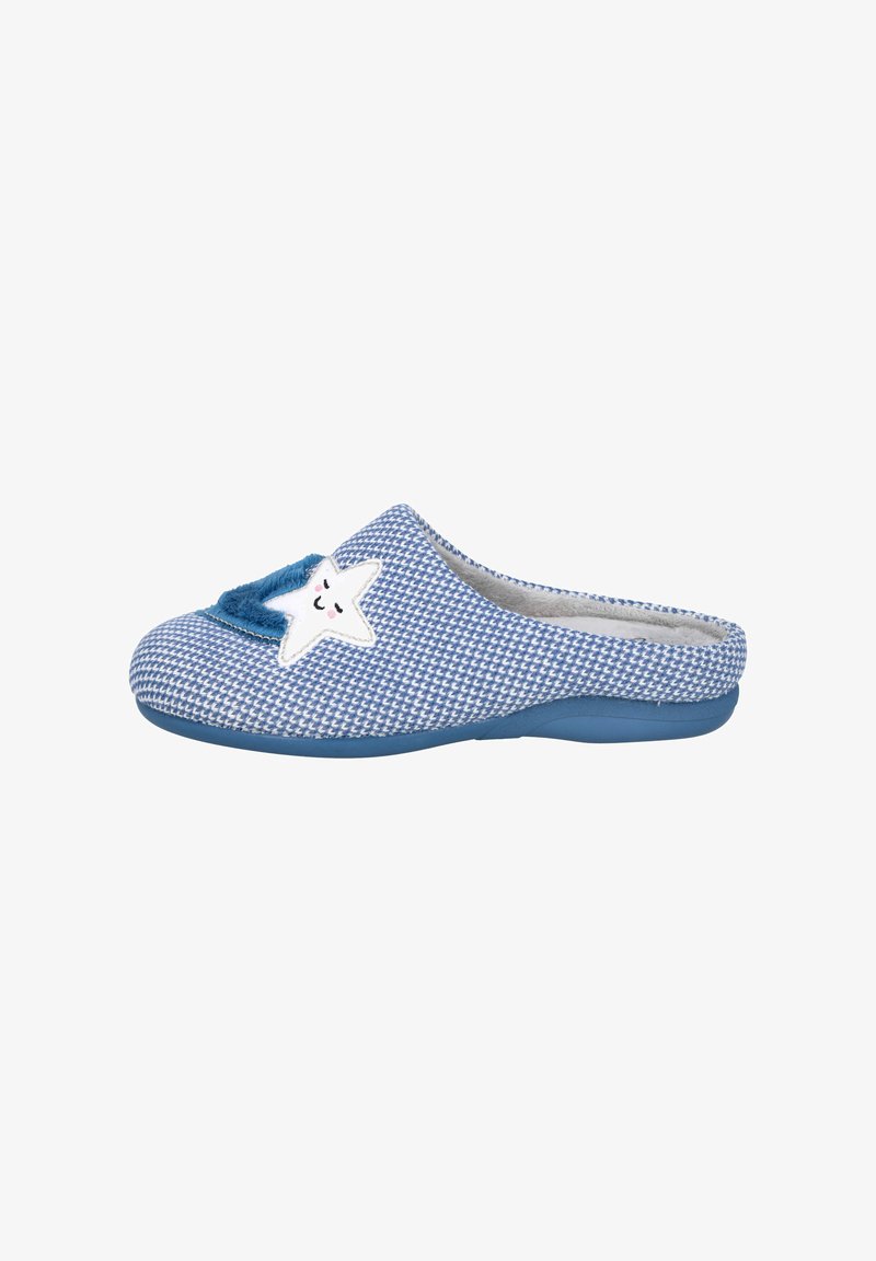 Zapato tipo slip-on azul tejido con una superficie texturizada, que presenta un aplicador de estrella de felpa en la parte superior y una suela de goma azul sólida.