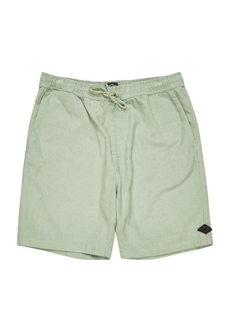 Lichtgroene shorts van textiel. Voorzien van een elastische tailleband met een trekkoord en een klein zwart logo-opdruk aan de zijkant.