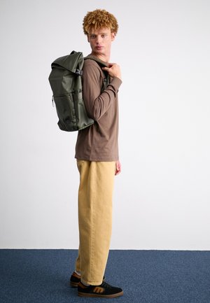 Tagesrucksack - khaki