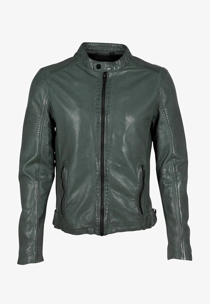 Groene leren jas met een ritssluiting aan de voorkant, rechte kraag en geribde accenten op de schouders. Beschikt over twee zijzakken met rits. Zachte textuur.