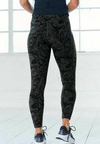 Next SUPERSOFT EVERYDAY - Legingi — bikses - monochrome