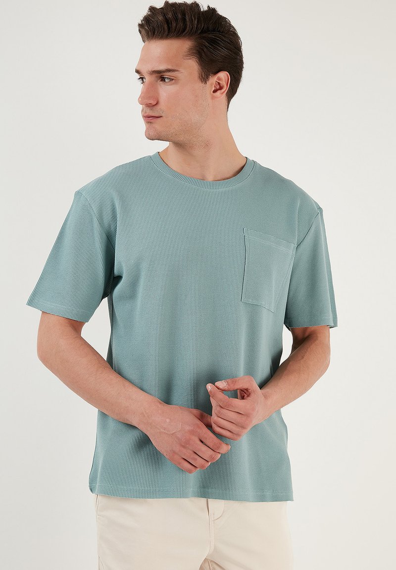 Buratti REGULAR FIT - Jednoduché tričko - mint