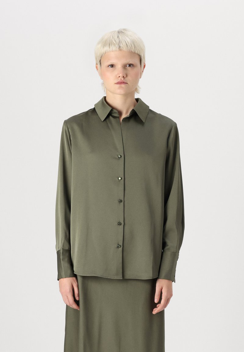 ONLY ONLGABBY SHIRT - Blusa com botões - kalamata