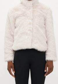 Vero Moda Petite Vinterjacka - beige