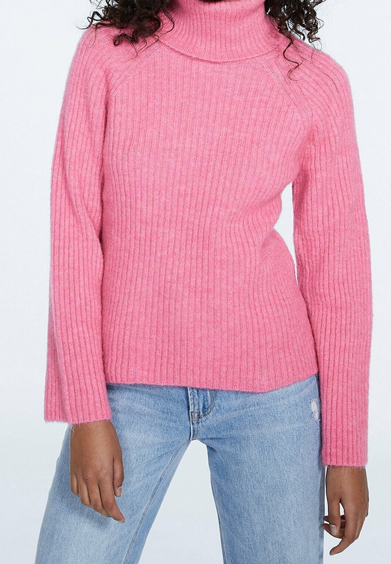 Stradivarius Sweter