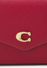 COACH CROSSGRAIN CROSSBODY SET - Mala a tiracolo - b4/enamel red