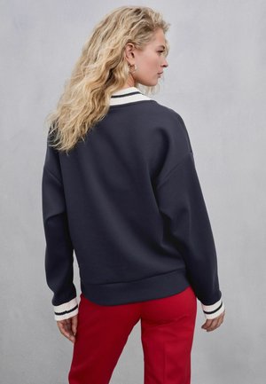 Next, REGULAR FIT - SLINKY SUBA V-NECK CONTRAST COLLAR SWEATSHIRT . - Sweatshirt - navy cream
