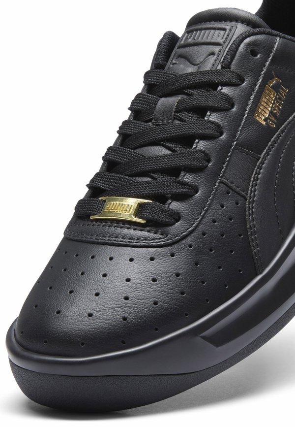 GV SPECIAL - Trainers3