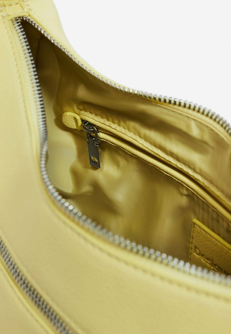 Desigual Half-logo bag | Duty Free