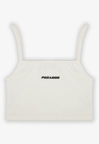 Vit ribbad kortad tanktop med tunna axelband och "PEGADOR"-logga broderad i svart i mitten fram.